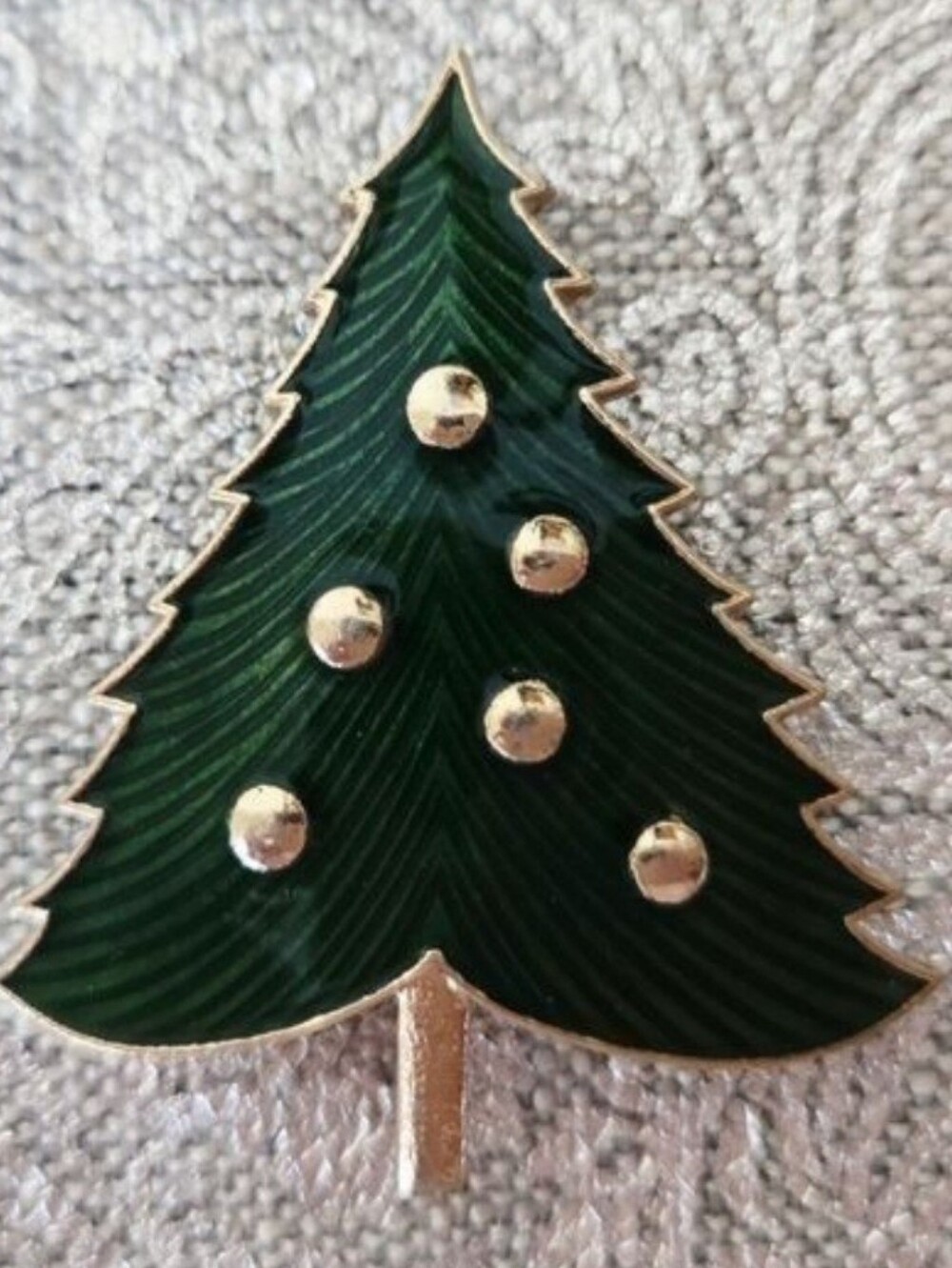 Green Christmas Tree Holiday Pin
